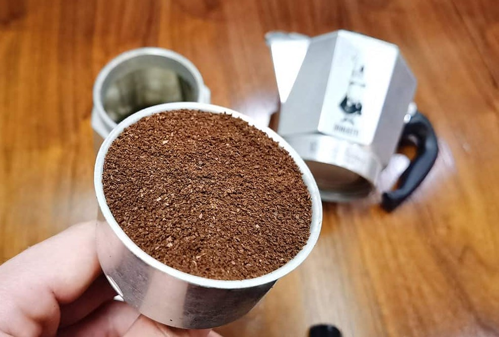 moka pot part holding ground espresso