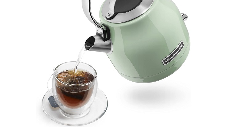What to Look for in a KitchenAid Tea Kettle