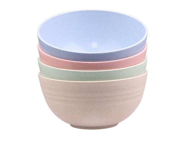 stack of 4 pastel colored cereal bowls